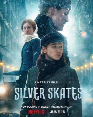 Giày bạc trên băng Silver Skates